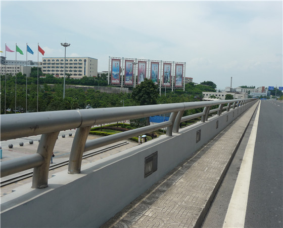 重慶道路護欄 